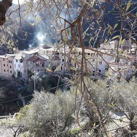 La Garbatella Apartment Erli Luaran gambar